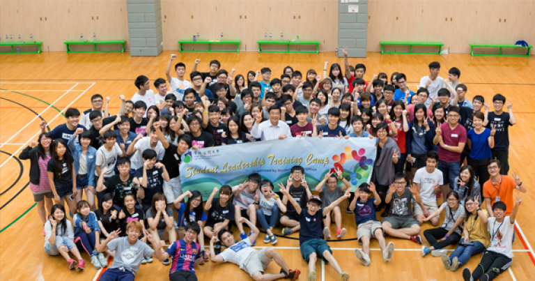 Môi trường Đại học khác thời Trung học phổ thông ở điểm nào?