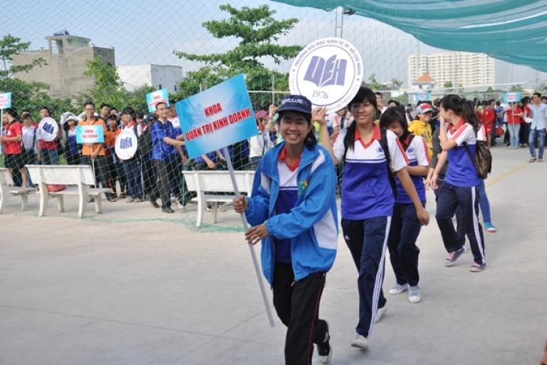 top những trường đại học hàng đầu TPHCM