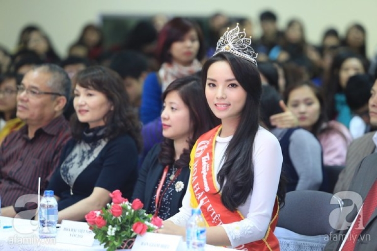 top những trường đại học hàng đầu TPHCM