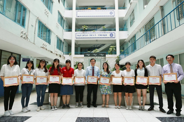 Học tại Đại học Văn Lang có tốt không?