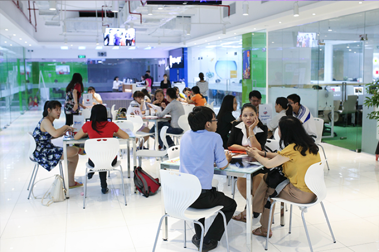 wall street english vietnam