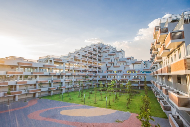 Trường Đại học FPT TP. HCM tọa lạc tại Khu công nghệ cao Quận 9, công trình kiến trúc xanh - xịn như resort 5 sao