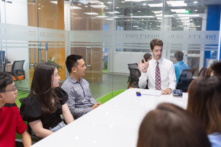 Với phương pháp UK độc quyền và bộ giáo trình cao cấp 8 cấp độ của L.G.Alexander, bạn sẽ có thể sớm tìm lại căn bản tiếng Anh