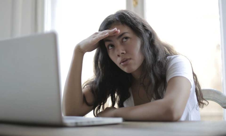 Nhiều khó khăn cộng lại dễ khiến bạn chán nản