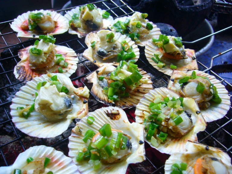 sò điệp nướng mỡ hành