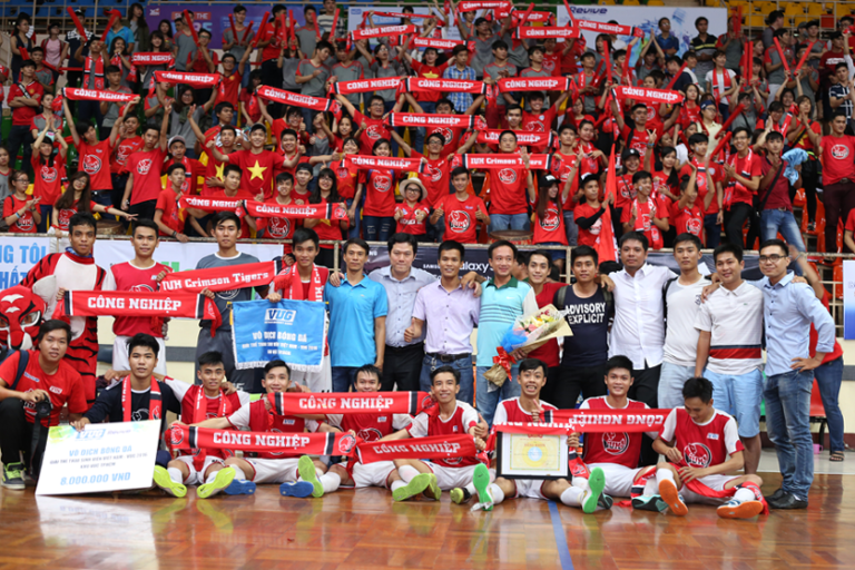 Sinh viên IUH nhận giải Nhất futsal khu vực miền Nam VUG