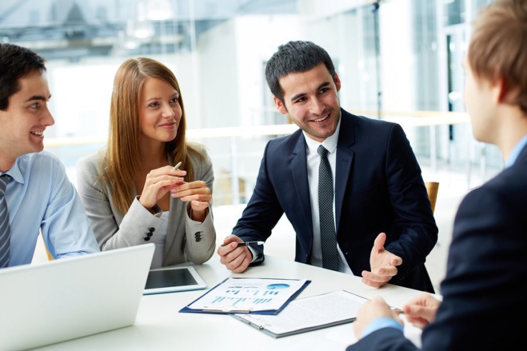 Sự khiêm nhường sẽ giúp bạn chiếm được cảm tình của sếp hơn