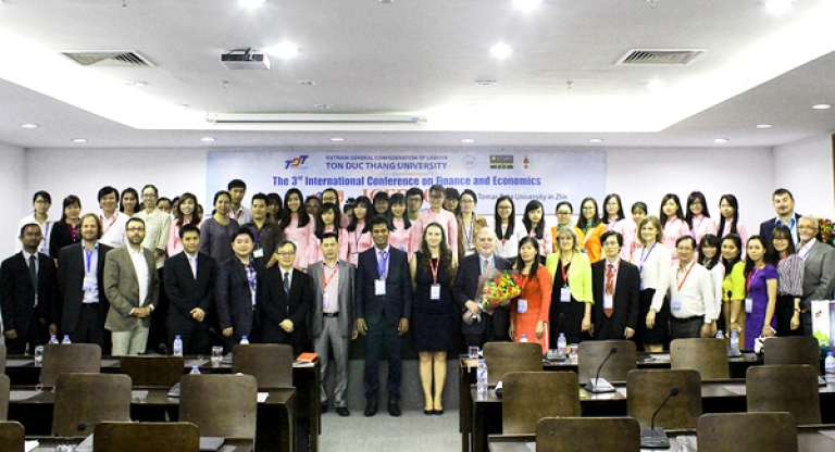 Chương trình giao lưu có sự góp mặt của đông đảo sinh viên nước ngoài tại TDTU