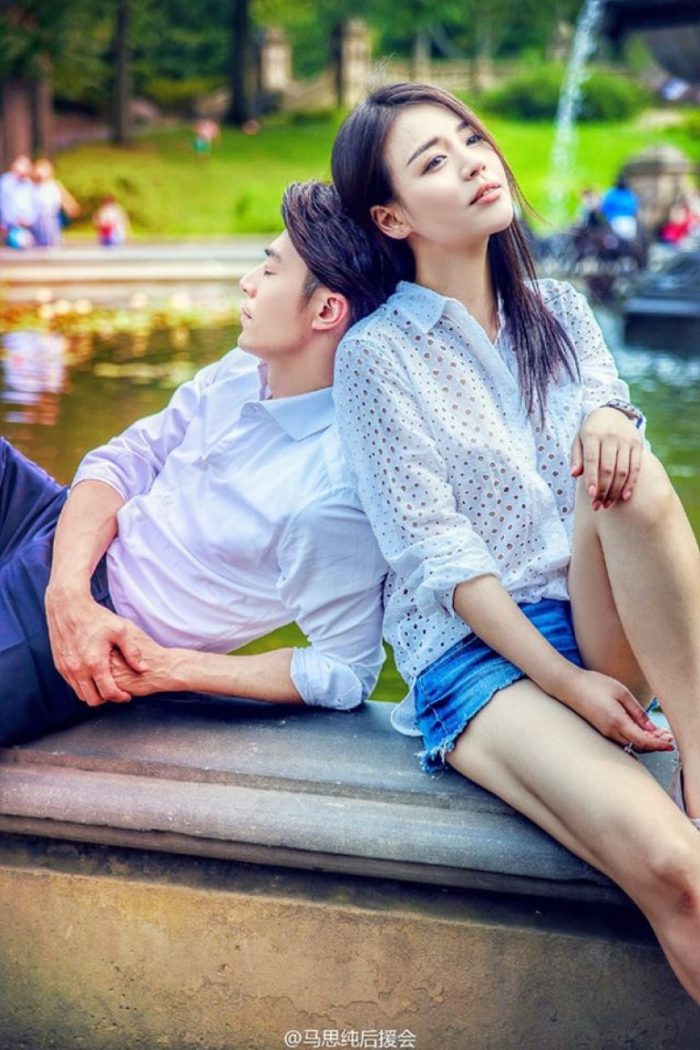 Mã Tư Thuần trong vai Giản Dao và Hoắc Kiến Hoa trong vai Bạc Cận Ngôn phiên bản chuyển thể phim truyền hình