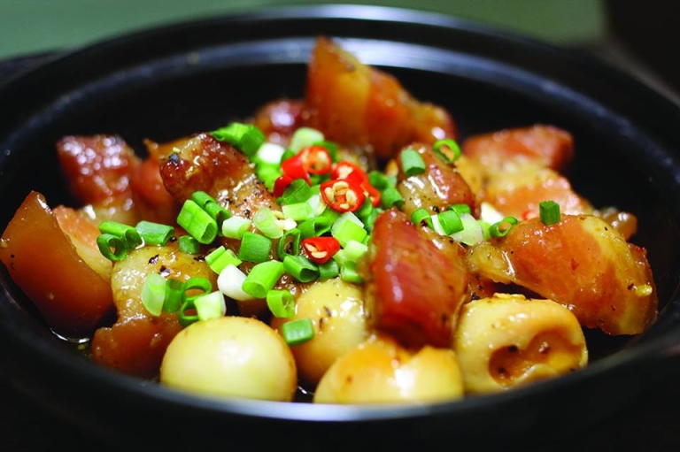 những món ăn ngày tết mang lại may mắn cả năm