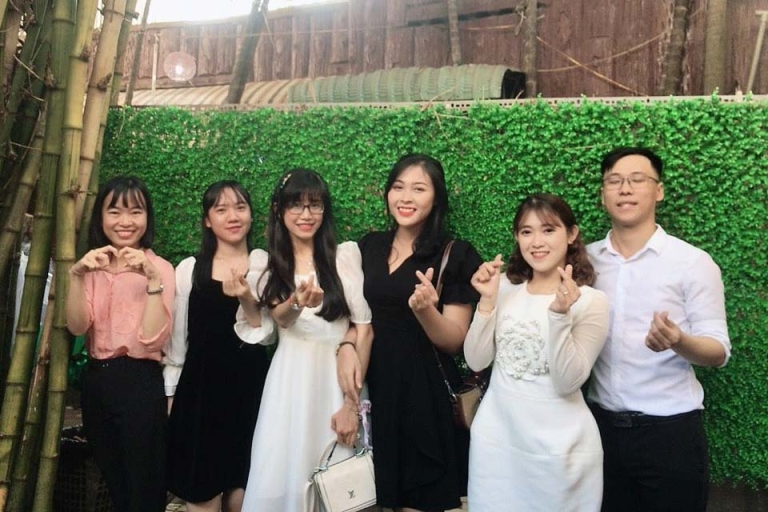 trung tâm âu việt mỹ