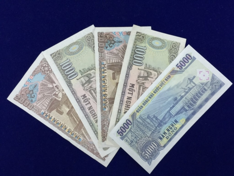  Việc chuẩn bị tiền lẻ trước khi lên xe bus là rất cần thiết