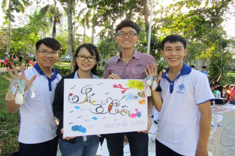 Học phí năm học 2019-2020 tăng nhẹ so với năm 2018-2019 (Nguồn: phatgiao)