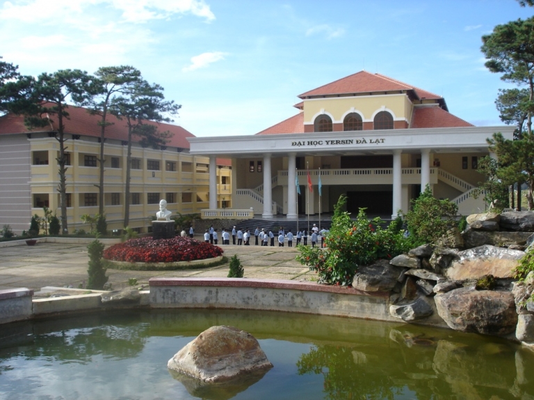 Đại học Yersin Đà Lạt vừa rèn luyện tri thức và kỹ năng cho sinh viên,