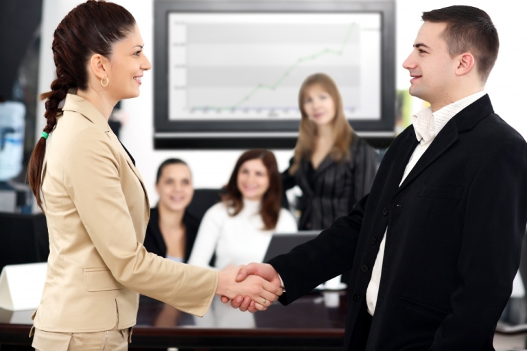 Giao tiếp hiệu quả là yếu tố quyết định thành công trong công sở