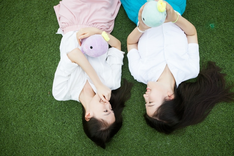 Những người bạn thân thường có gu chọn sách giống nhau