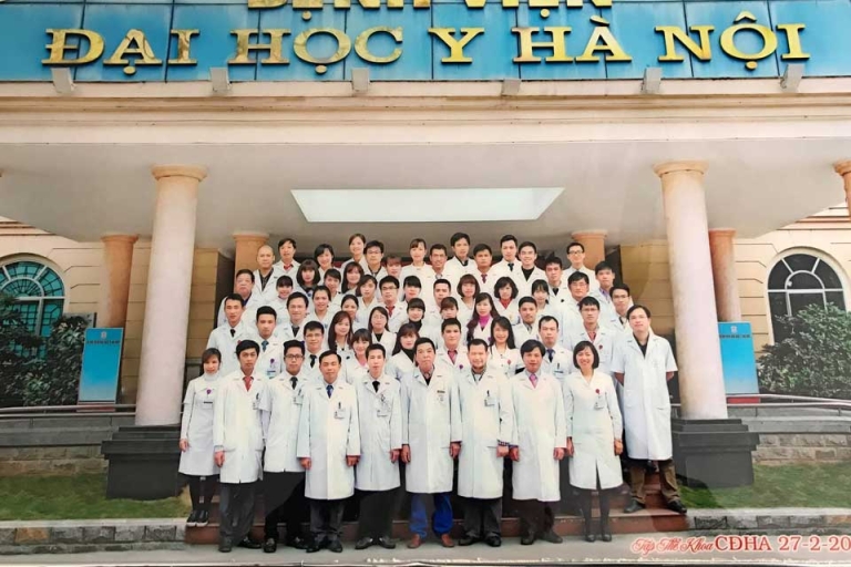 Đội ngũ Giàng viên và sinh viên của trường