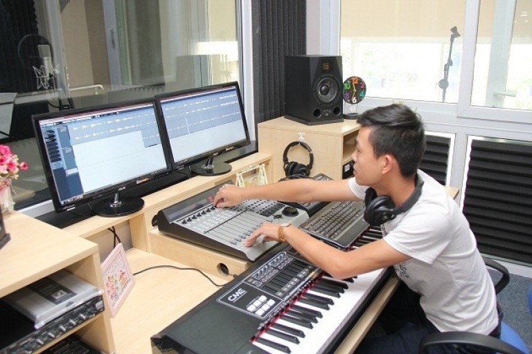 Điều gì khiến Thăng Long là đại học đẹp nhất Hà Nội?