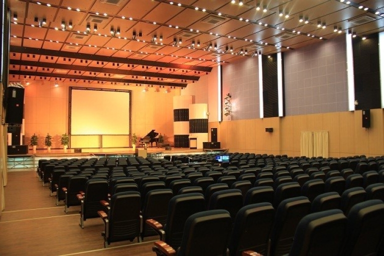 Điều gì khiến Thăng Long là đại học đẹp nhất Hà Nội?