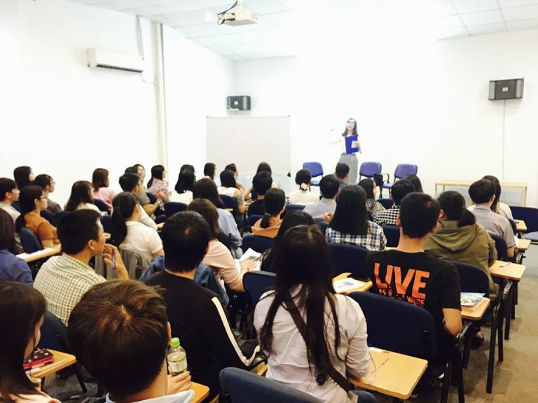 Tìm hiểu về cơ sở vật chất của trung tâm Anh ngữ Language Alive