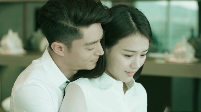Một cảnh trong phim Hãy nhắm mắt khi anh đến