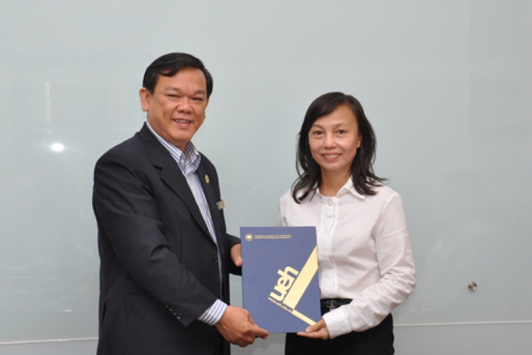 GS.TS. Nguyễn Đông Phong