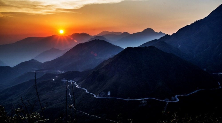 Top 10 ngọn núi “khủng” nhất Việt Nam