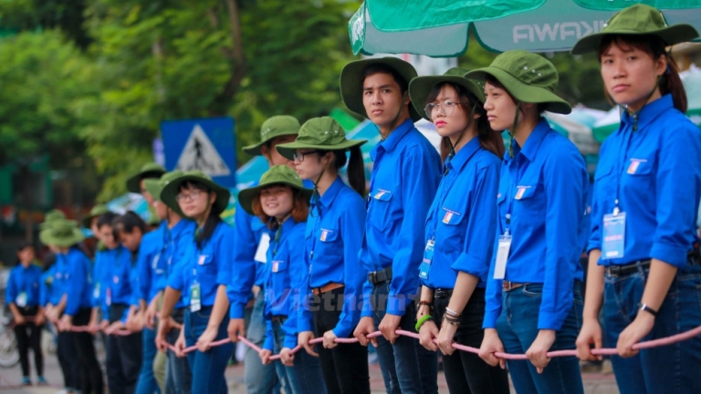 Tham gia hoạt động ngoại khóa là lựa chọn thứ hai của sinh viên