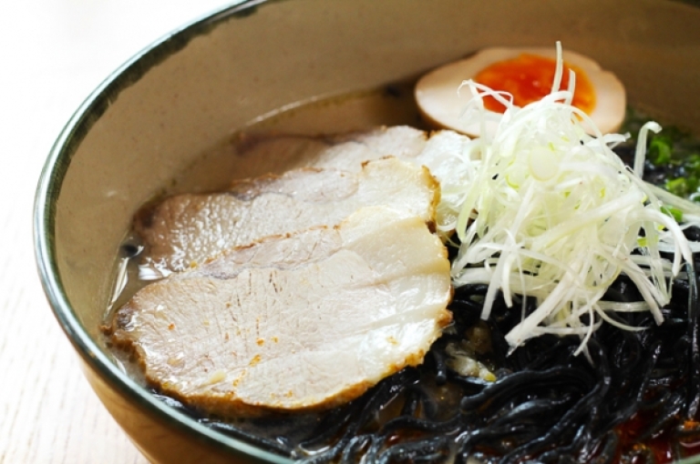 ramen den