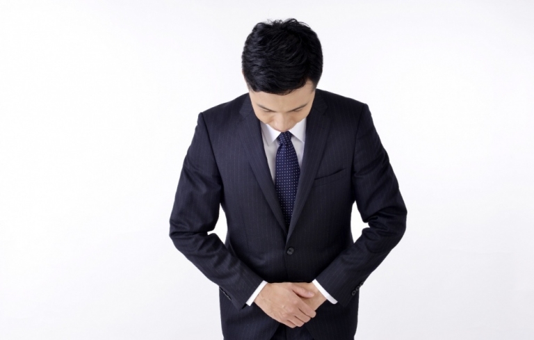 Xin lỗi là một trong những điều quan trọng khi xử lý tình huống (Nguồn Allaboutjapan)