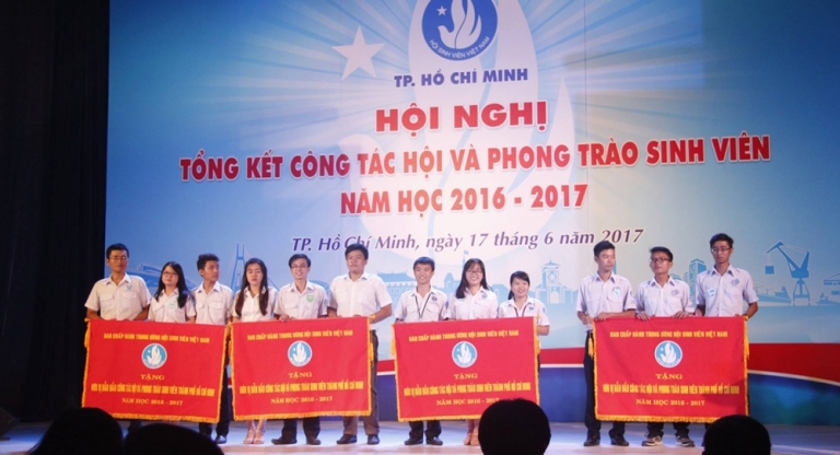 Hội Sinh viên trường đạt thành tích “Đơn vị dẫn đầu cụm thi đua” năm 2017