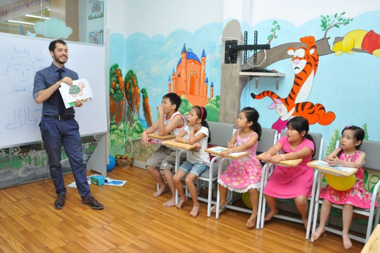 Top 5 trung tâm dạy giao tiếp ở quận 4