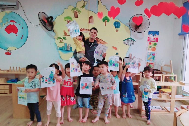Lớp tiếng Anh trẻ em tại Smart Kids Center (Nguồn: wordpress)