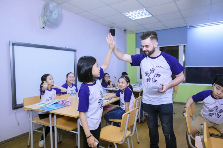 Phòng đầy sắc màu tiếp đón học viên của PoPoDoo (Nguồn: PoPoDoo