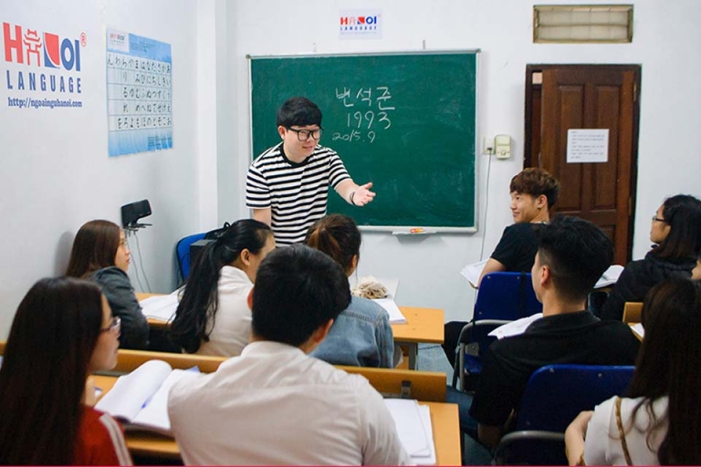 Học tiếng Hàn vui nhộn tại trung tâm ngoại ngữ Hà Nội
