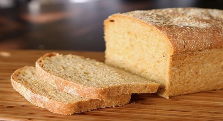 Bánh mì xua đuổi ma quỷ