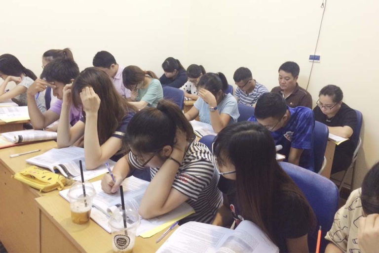 Lớp học tiếng Anh giao tiếp cho người đi làm (Nguồn: Ngoại ngữ ITC)