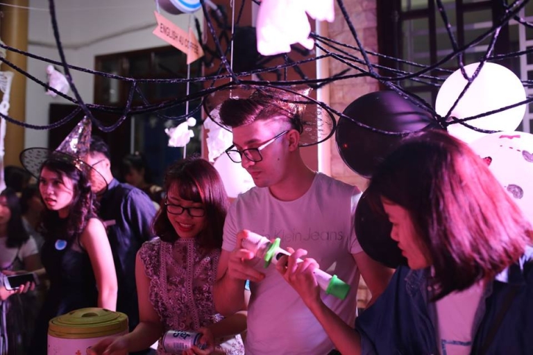 Halloween Party ở SAS