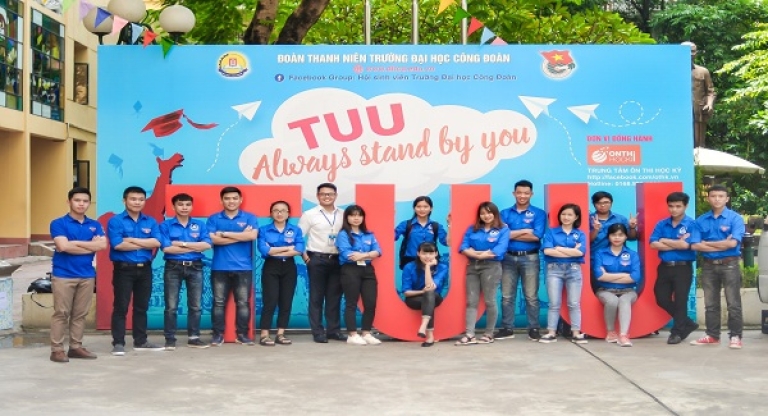 Đội sinh viên tình nguyện tiêu biểu của trường Đại học Công Đoàn (Nguồn: dhcd)