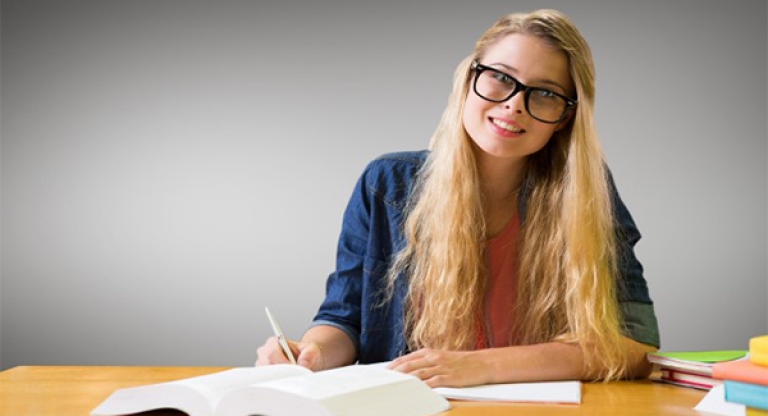 Kiên trì để học tiếng Anh đạt kết quả tốt (Nguồn: Freepik)