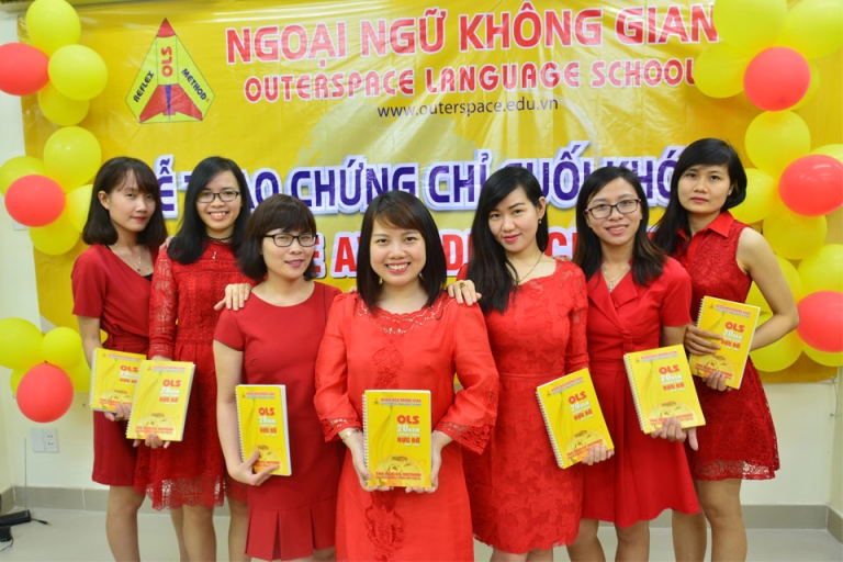 ngoại-ngữ-không-gian-quận-7---02