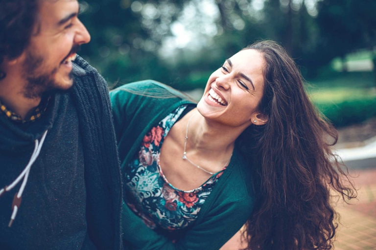 Khi bạn take a fancy, nghĩa là bạn đang bắt đầu crush một người rồi đấy! (Nguồn: rd)