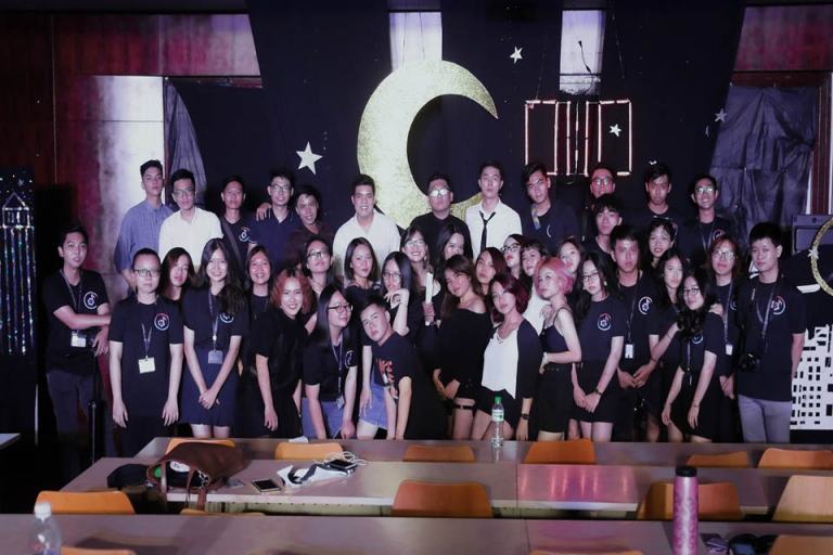 đại học quốc tế