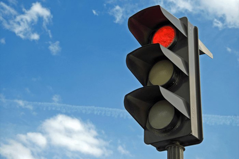 If you run a red light, it will be very dangerous