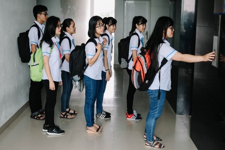 Sinh viên có nếp ứng xử quy củ (Nguồn: uel)