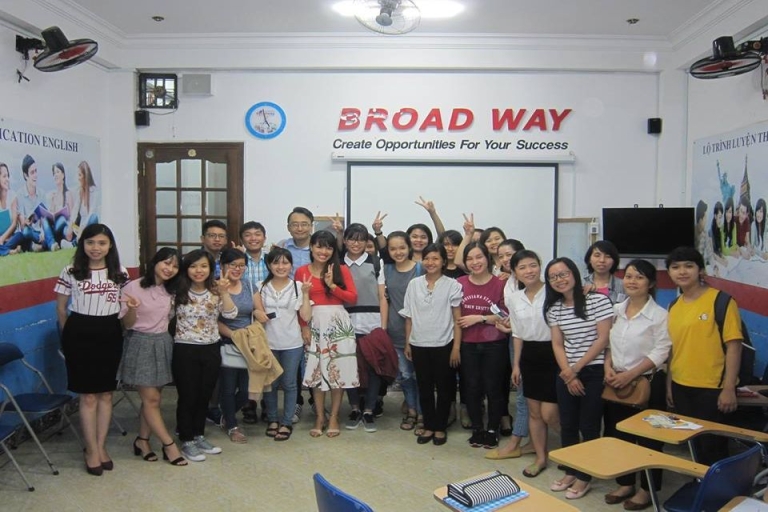 Một lớp học tại Ngoại ngữ Broad Way (Nguồn: Ngoại ngữ Broad Way)