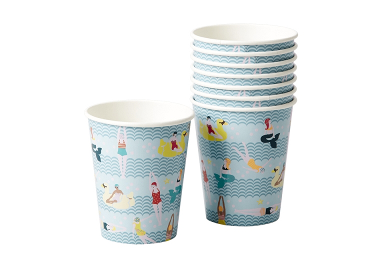 “Paper cups” nghĩa là cốc giấy