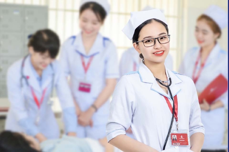 Chương trình học chú trọng thực tế