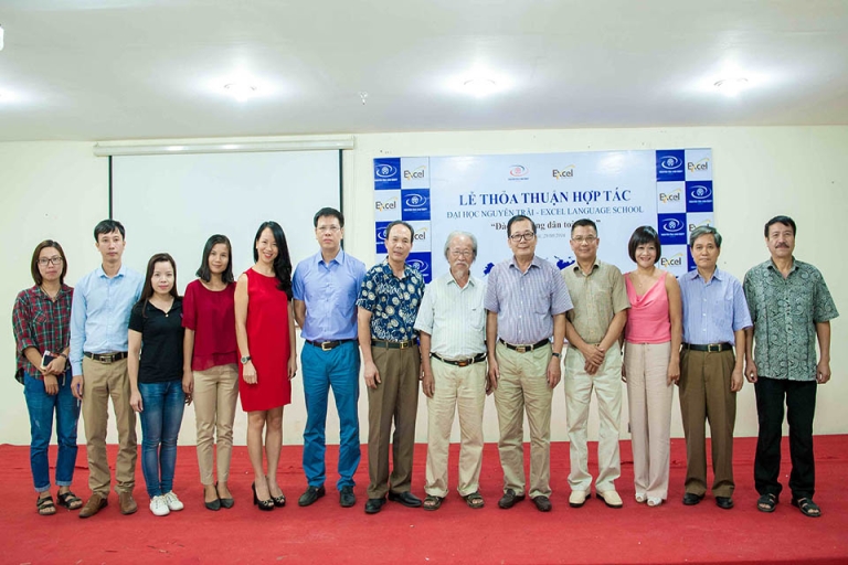 Đội ngũ giáo viên đầy tâm huyết của đội ngũ giáo viên Đại học Nguyễn Trãi