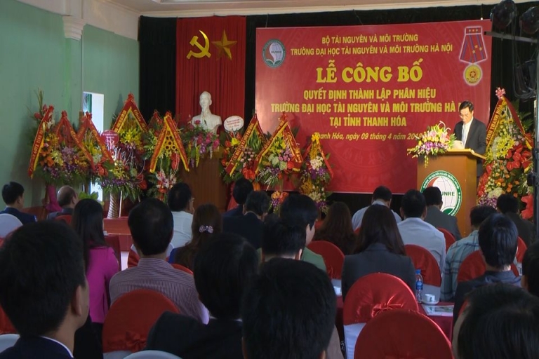 Lễ công bố thành lập Phân hiệu Trường Đại học Tài nguyên và Môi trường Hà Nội tại Thanh Hóa (Nguồn: Đài phát thanh và truyền hình Thanh Hóa)